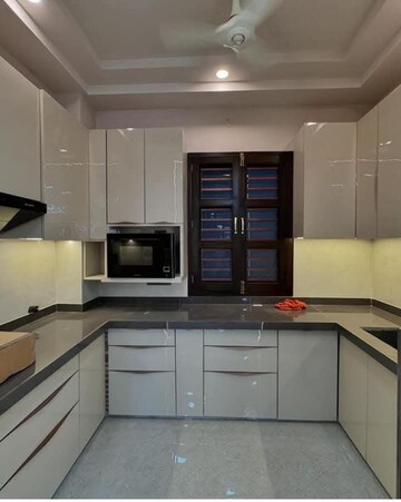Kitchen in 4 BHK Villa at Chitrakoot – for Sale