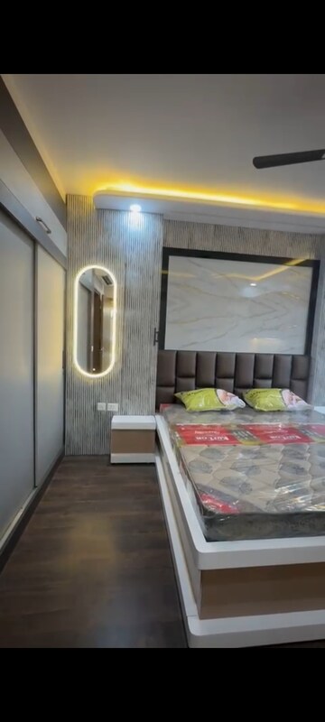 Bedroom in 2.5 BHK Apartment at Experion Capital, Gomti Nagar – for Rent