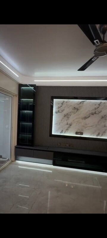 Balcony in 2.5 BHK Apartment at Experion Capital, Gomti Nagar – for Rent