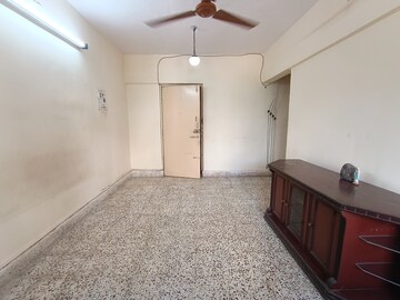 Room in 2 BHK Apartment at Holy Cross Tower, Borivali West – for Rent