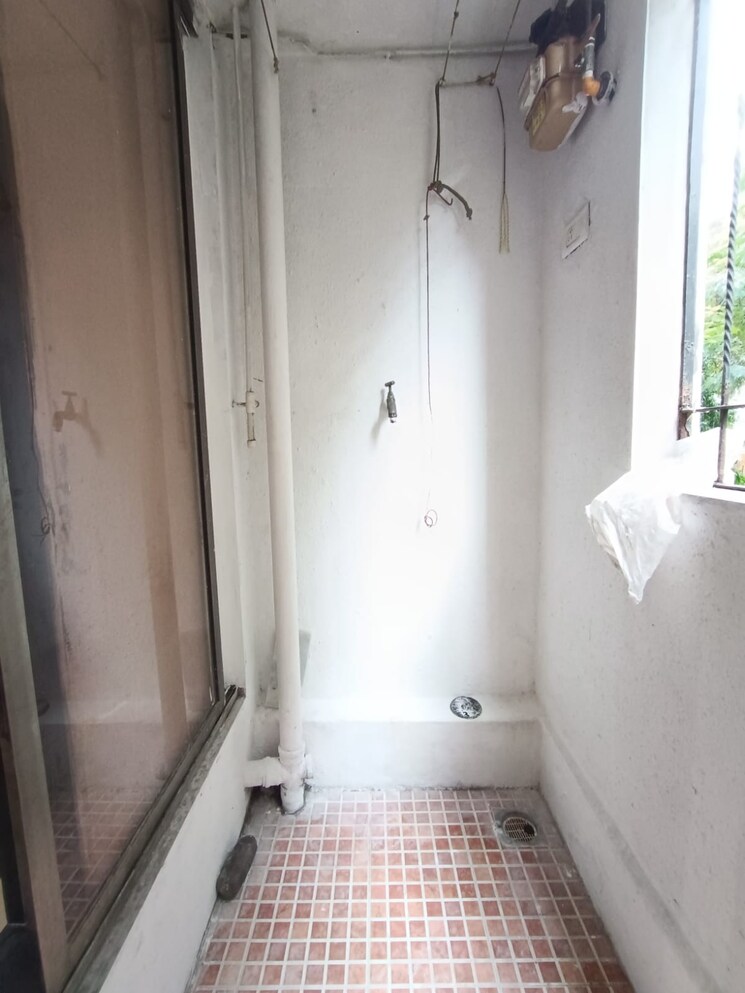 Bathroom, dv-fressia-nx 2 Bedroom 950 Sq.Ft. Apartment In Dahisar West Mumbai 7916628