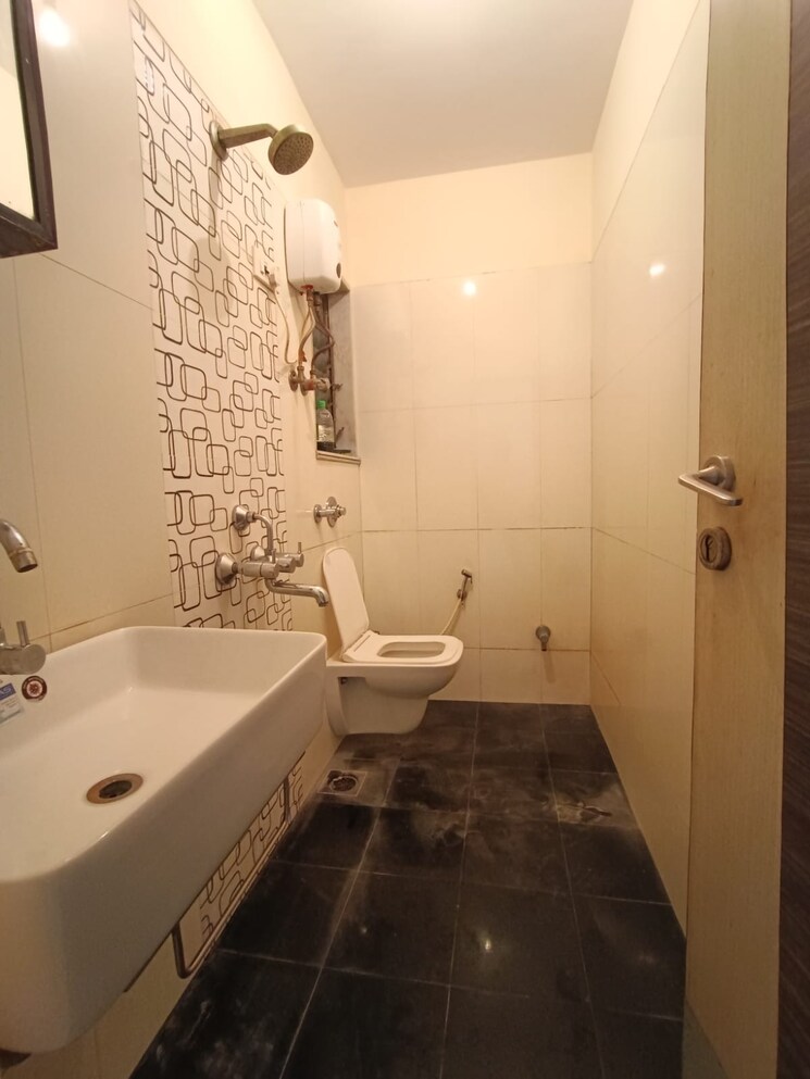 Bathroom, dv-fressia-nx 2 Bedroom 950 Sq.Ft. Apartment In Dahisar West Mumbai 7916628
