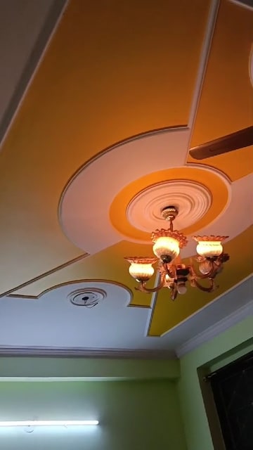 Furnished Amenities in 2 BHK Builder Floor at Shalimar Garden Extension 1 – for Sale