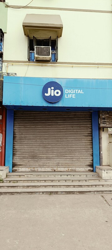  Shop – Exterior View View at Mango - for Rent