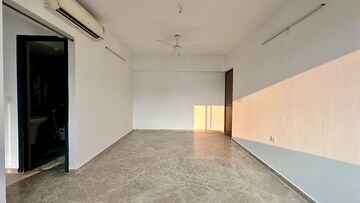 Room in 2 BHK Apartment at Lodha Splendora, Ghodbunder Road – for Sale
