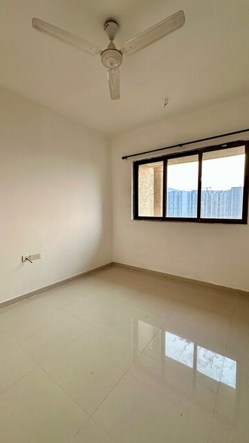 Room in 2 BHK Apartment at Lodha Splendora, Ghodbunder Road – for Sale