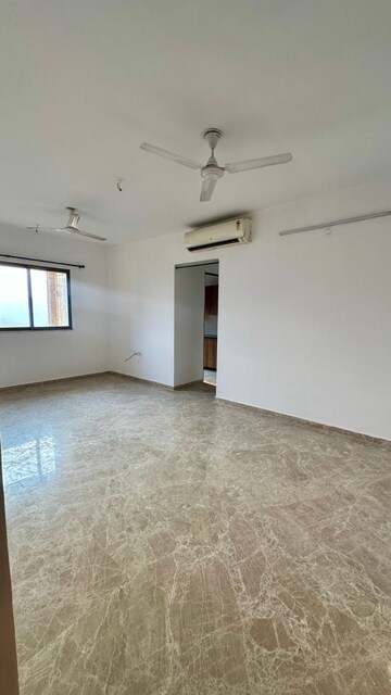 Room in 2 BHK Apartment at Lodha Splendora, Ghodbunder Road – for Sale