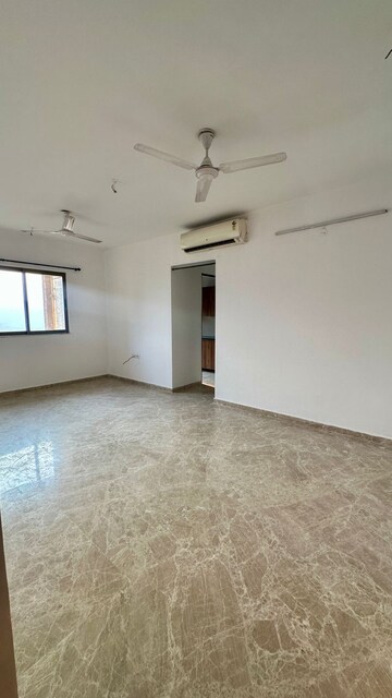 Room in 2 BHK Apartment at Lodha Splendora, Ghodbunder Road – for Sale