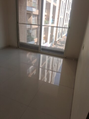 Room in 1.5 BHK Apartment at Akshar Altorios, Hadapsar – for Rent