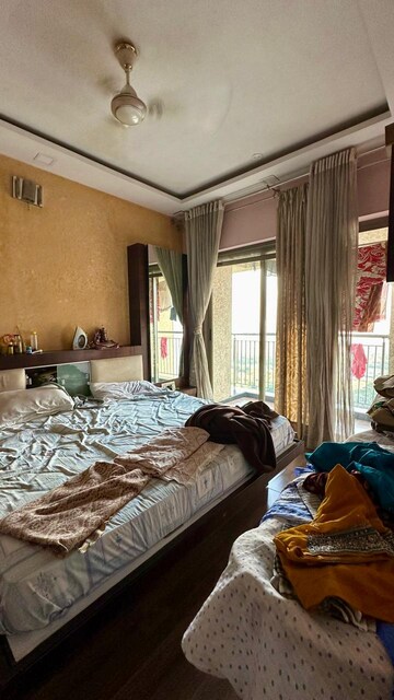 Room in 3 BHK Apartment at Lodha Splendora, Ghodbunder Road – for Sale
