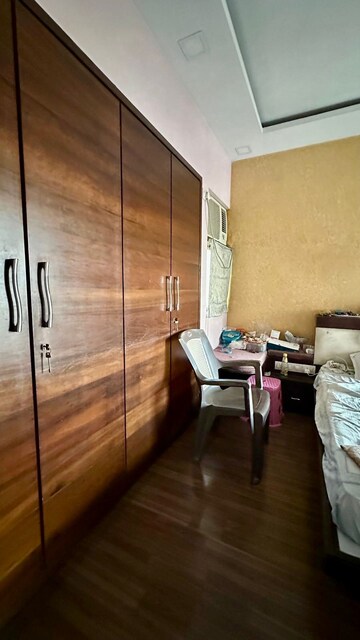 Room in 3 BHK Apartment at Lodha Splendora, Ghodbunder Road – for Sale