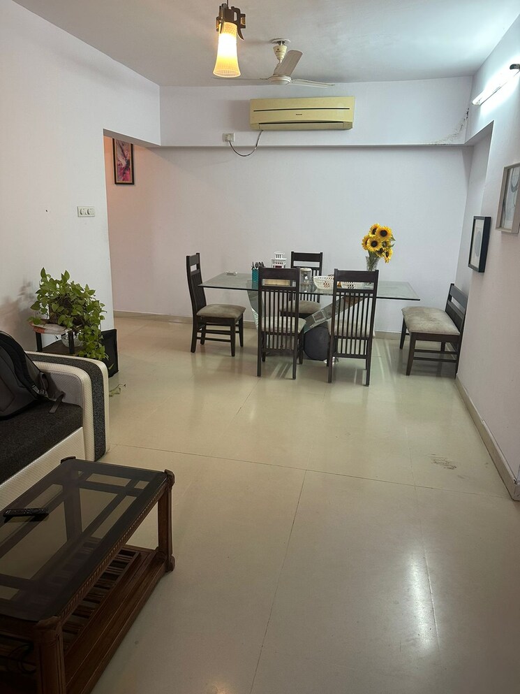 Living Room, lodha-splendora 3 Bedroom 1124 Sq.Ft. Apartment In Ghodbunder Road Thane 7916755