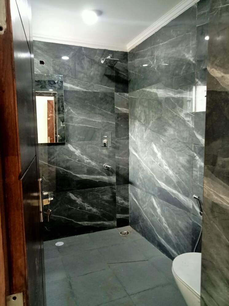 Bathroom, saket 3 Bedroom 1650 Sq.Ft. Apartment In Saket Delhi 7916821