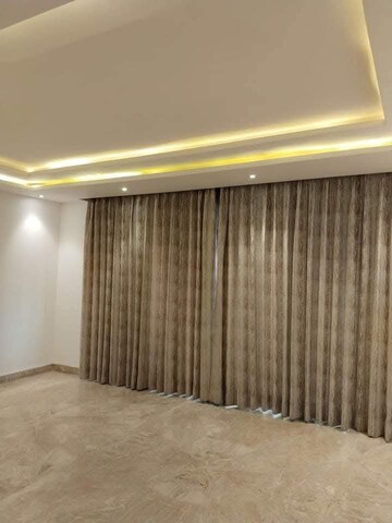 Bedroom in 3 BHK Builder Floor at Ansal Plaza Sector-23, Sector 23 – for Rent