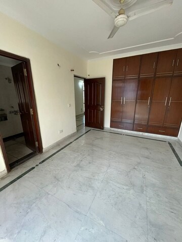 Room in 5 BHK Independent House at Ansal Plaza Sector-23, Sector 23 – for Sale