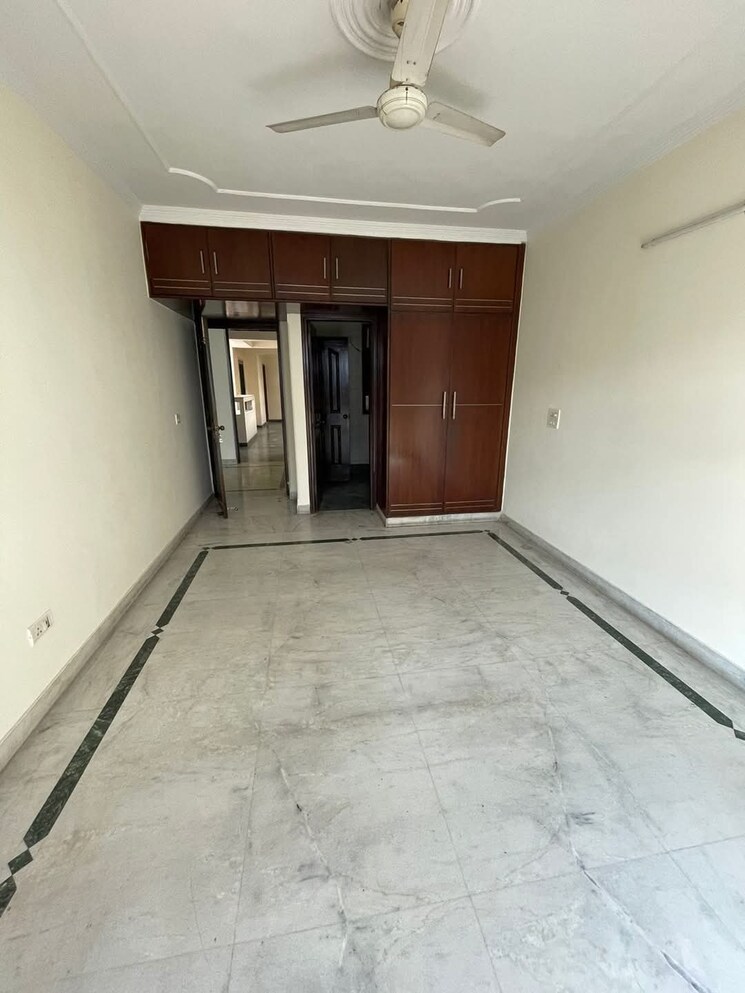 Room, ansal-plaza-sector-23 5 Bedroom 2700 Sq.Ft. Independent House In Sector 23 Gurgaon 7916851