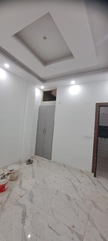 Room in 3 BHK Villa at Sector 10 Greater Noida – for Sale