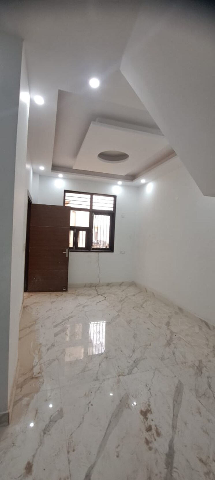 Room, sector 10 greater noida 3 Bedroom 1695 Sq.Ft. Villa In Sector 10 Greater Noida Greater Noida 7916887