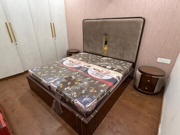 Bedroom in 3 BHK Builder Floor at Paschim Vihar – for Rent
