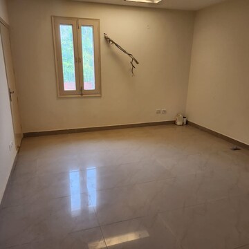 Room in 3 BHK Independent House at RWA Apartments Sector 52, Sector 52 – for Rent