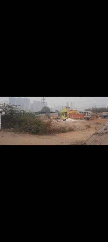  Plot For Sale in Oneiric Pacific Residency, Sector 81