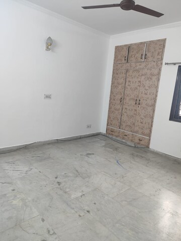 3 BHK Independent House For Rent in RWA Apartments Sector 26, Sector 26