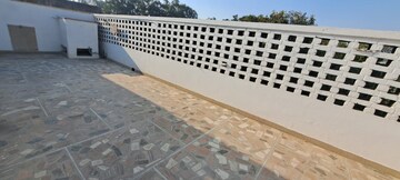 Master Bedroom in 2 BHK Builder Floor at Sector 37 – for Rent