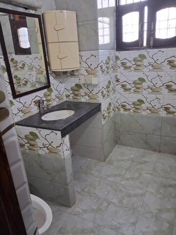 Kitchen in 3 BHK Builder Floor at Sector 48 – for Rent