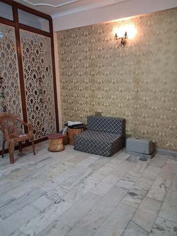 Living Room in 3 BHK Builder Floor at Sector 48 – for Rent