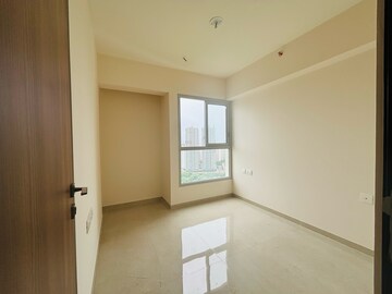 Room in 2 BHK Apartment at Piramal Vaikunth, Ashok Nagar – for Rent