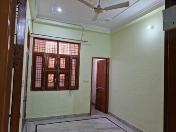 Room in 3 BHK Builder Floor at Ansal Palam Triangle, Palam Vihar Extension – for Rent
