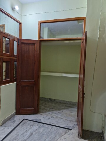 Room in 3 BHK Builder Floor at Ansal Palam Triangle, Palam Vihar Extension – for Rent