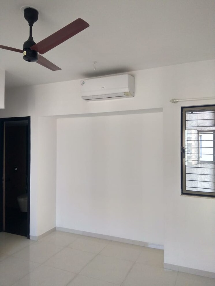 Room, lodha-splendora 2.5 Bedroom 885 Sq.Ft. Apartment In Ghodbunder Road Thane 7917002