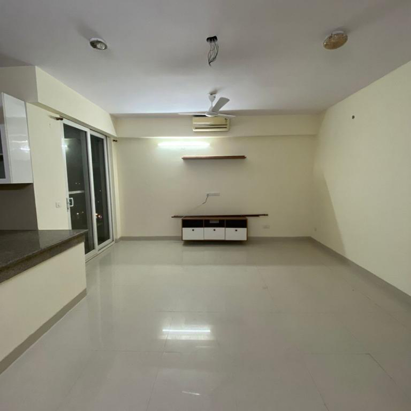 2 BHK Apartment For Rent in Emaar MGF The Palm Drive Studios