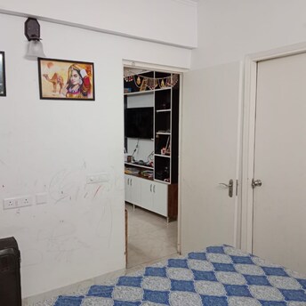 रेसिडेंशियल फ्लैट वर्ग फुट फॉर रेंट इन सिद्धार्थ विहार ग़ाज़ियाबाद  7917039