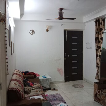 रेसिडेंशियल फ्लैट वर्ग फुट फॉर रेंट इन सिद्धार्थ विहार ग़ाज़ियाबाद  7917039