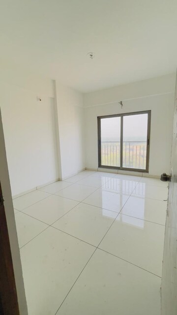 2.5 BHK Apartment For Rent in Ganesh Malabar County, Near Nirma University On Sg Highway