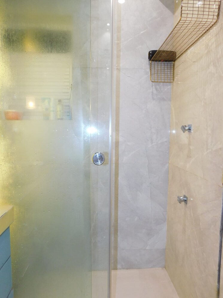 Bathroom, rustomjee-azziano-wing-d 3 Bedroom 1050 Sq.Ft. Apartment In Majiwada Thane 7917098