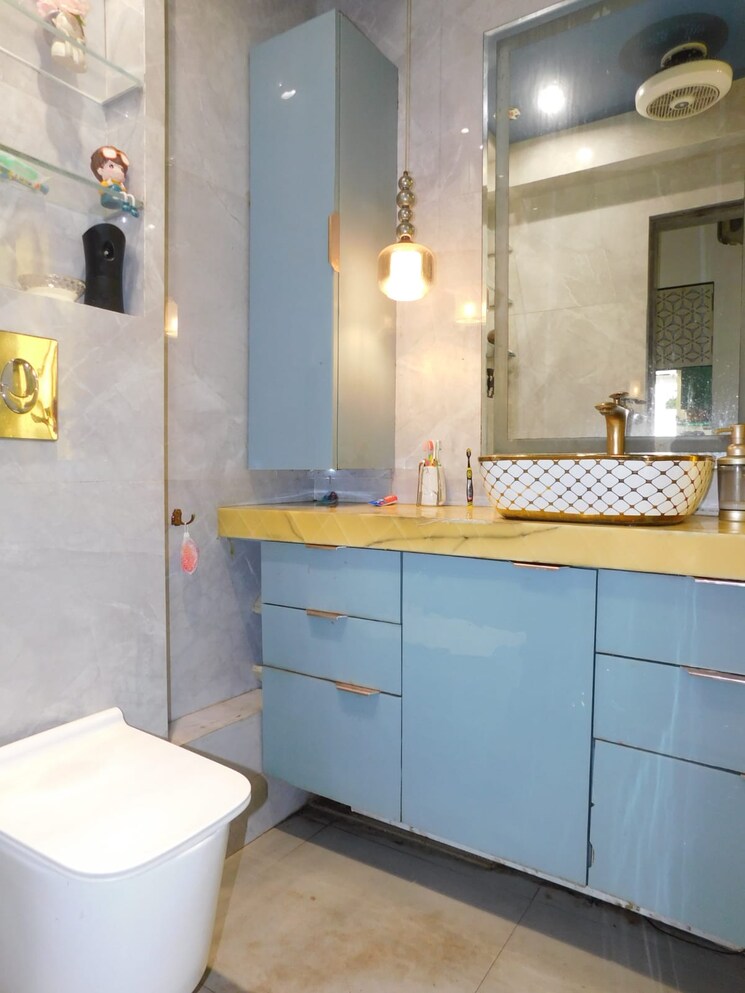 Bathroom, rustomjee-azziano-wing-d 3 Bedroom 1050 Sq.Ft. Apartment In Majiwada Thane 7917098