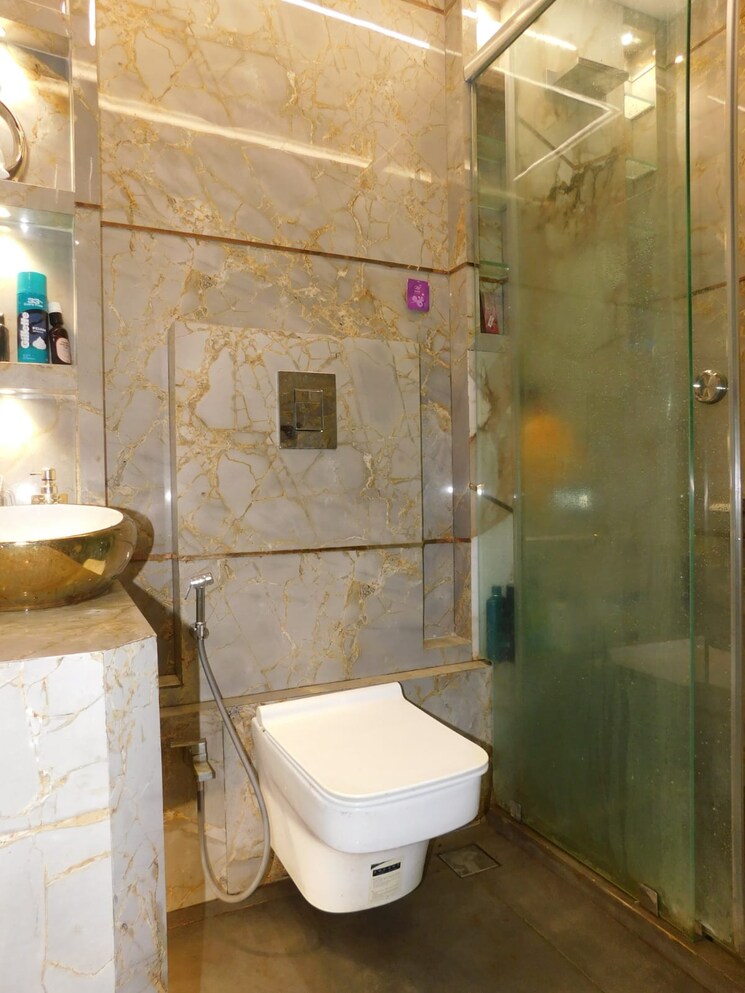 Bathroom, rustomjee-azziano-wing-d 3 Bedroom 1050 Sq.Ft. Apartment In Majiwada Thane 7917098