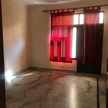 Room in 2.5 BHK Villa at Sector 21 – for Rent