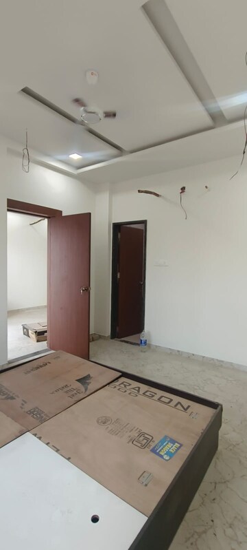 Room in 3 BHK Builder Floor at Hanuman Nagar – for Rent