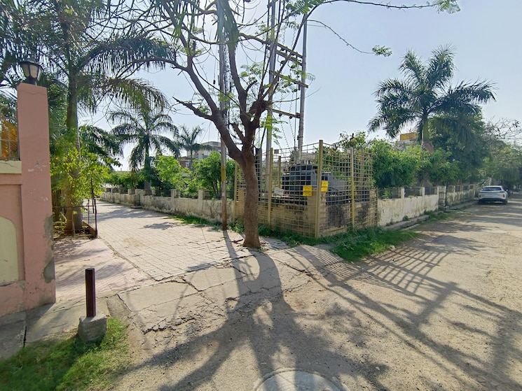 Garden, jankipuram 3 Bedroom 2700 Sq.Ft. Independent House In Jankipuram Lucknow 7917313