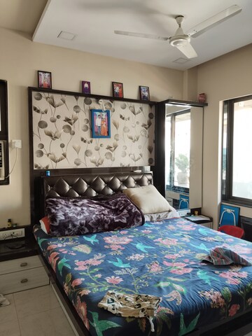 Bedroom in 4 BHK Apartment at Agarwal Ekta Apartment, Borivali East – for Sale