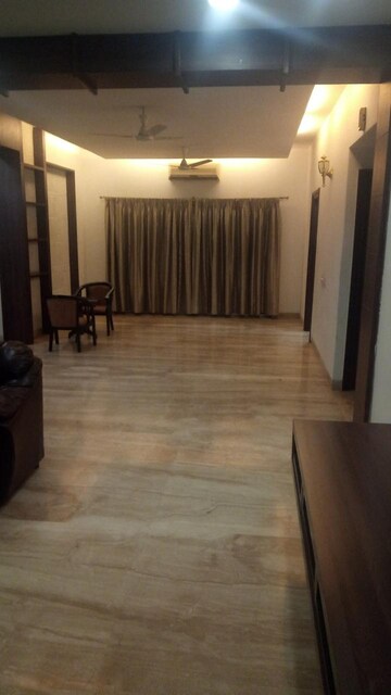 Room in 3 BHK Apartment at Ten Madhapur, Madhapur – for Rent