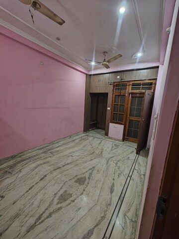 Bedroom in 2 BHK Independent House at Gomti Nagar – for Rent