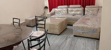 Team Area in 2 BHK Builder Floor at Dlf Phase ii – for Rent