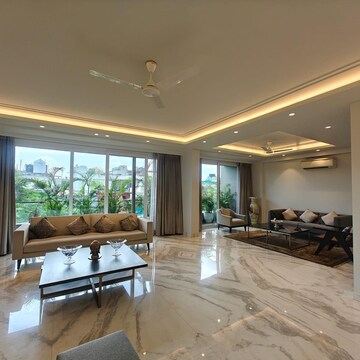 Gym in 2 BHK Builder Floor at Defence Colony – for Rent