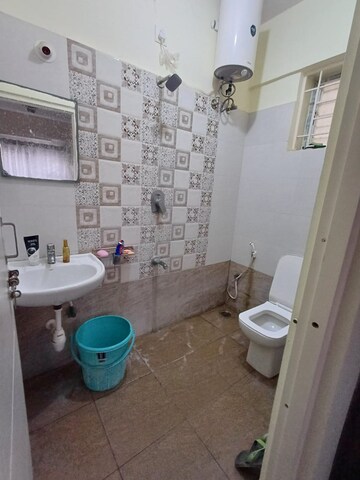 Attached Bathroom in 1 BHK Apartment at Kadubeesanahalli – for Rent