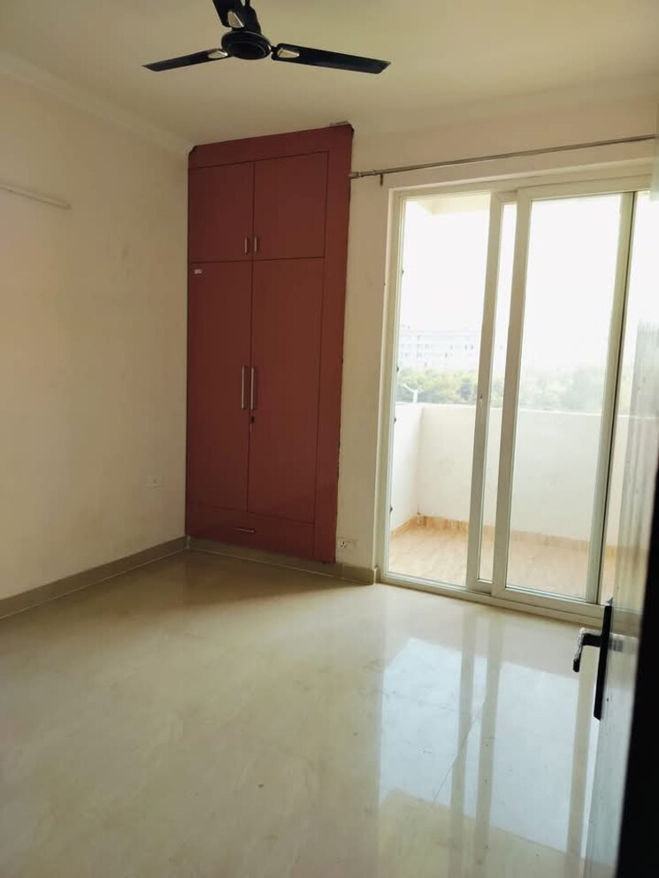 Room, amrapali-riverview 3 Bedroom 1145 Sq.Ft. Apartment In Amrapali Leisure Valley Greater Noida 7917427